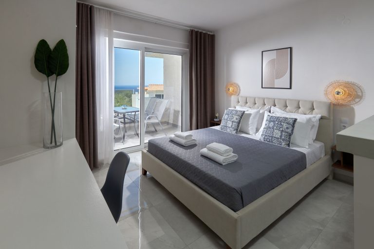 Mila-Malia-Suites-Deluxe-Quadruple-Suite-Sea-View-5